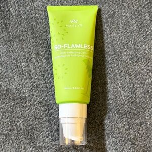 Maelys So-Flawless Body Perfecting Camo